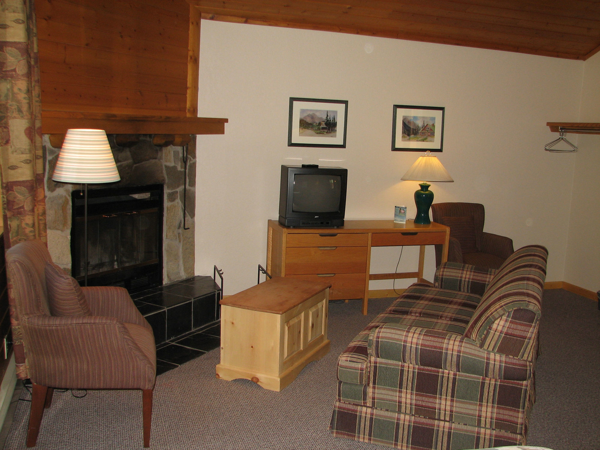 Bear Hill Lodge Jasper Buitenkant foto